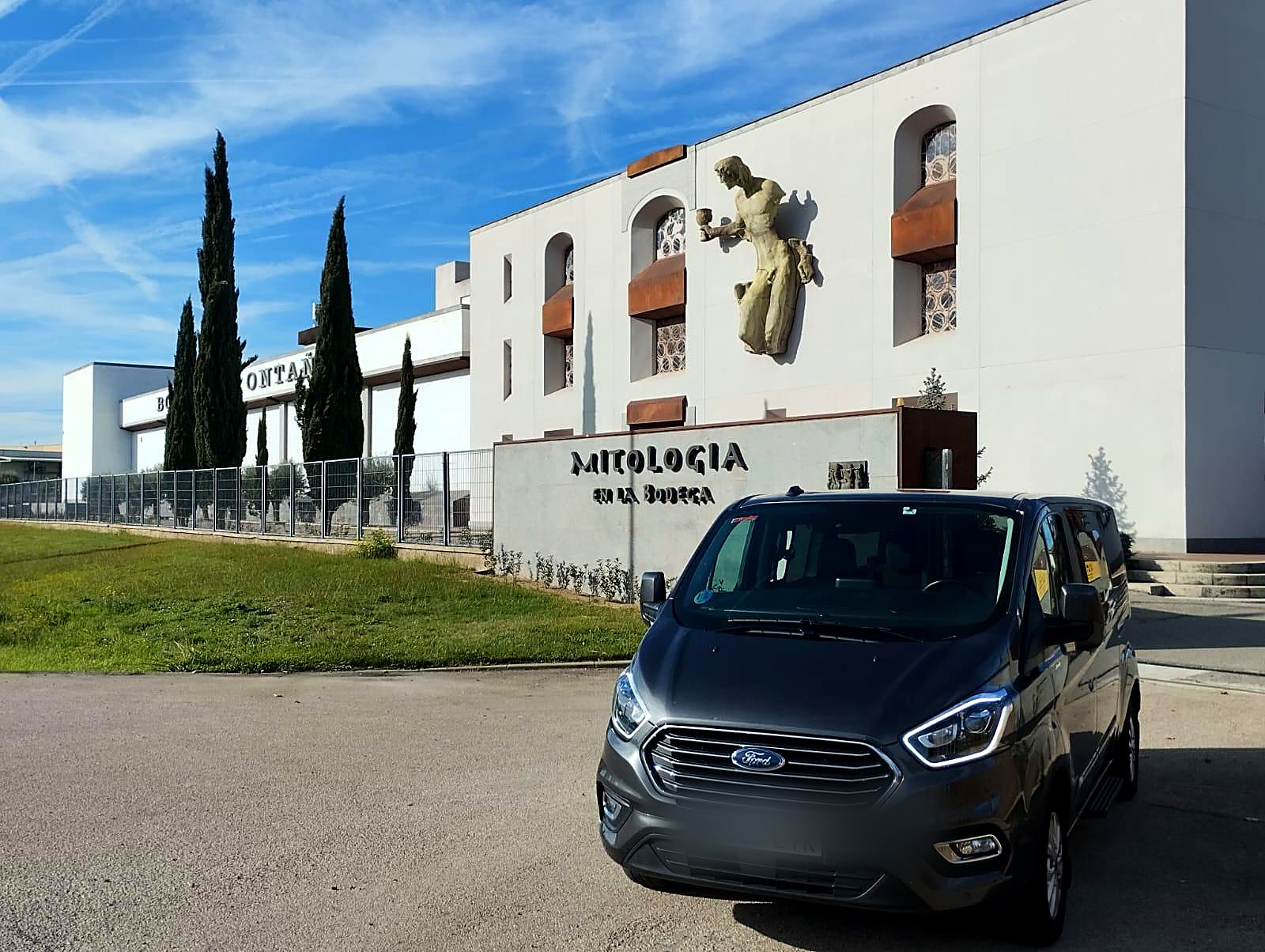 Minivan con conductor: Minivan Standard de Delcar Services Navarra